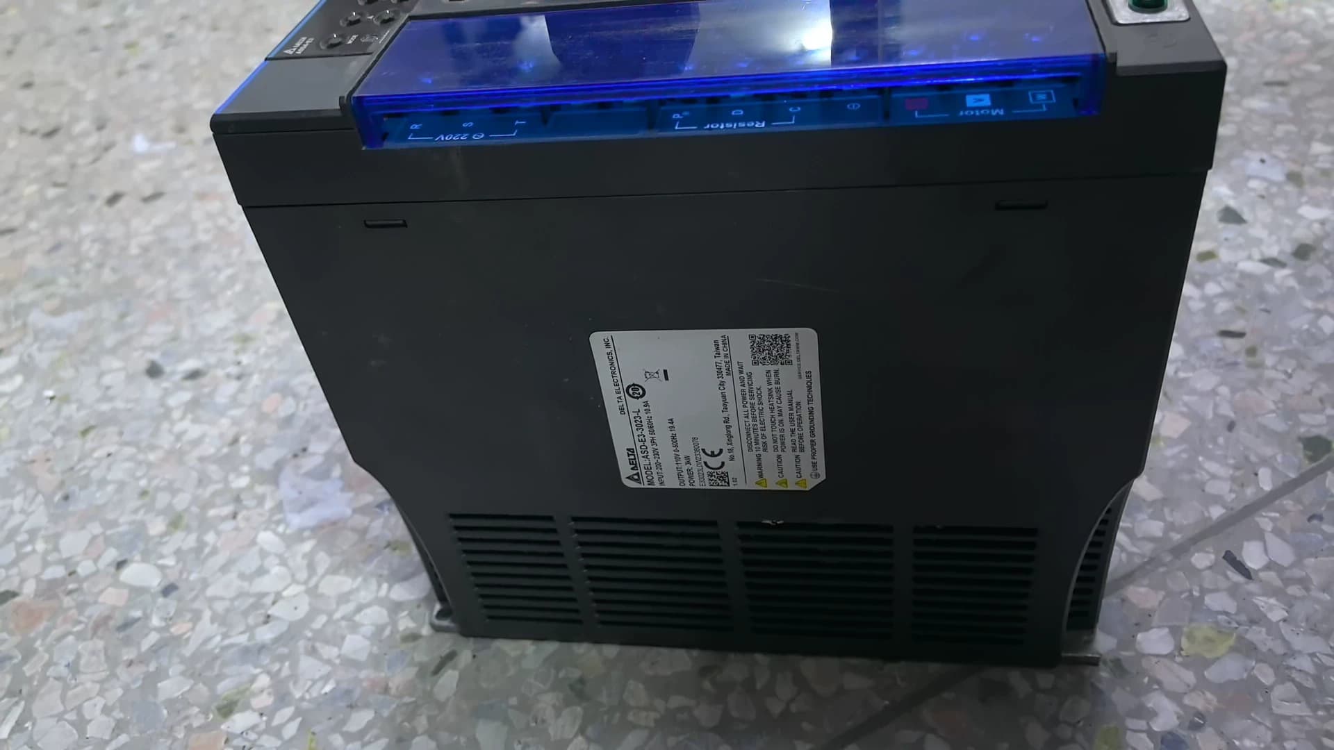 100% helt ny original og ægte Delta ASD-E3-3023-L Frekvensomformere Drive Servo Motor