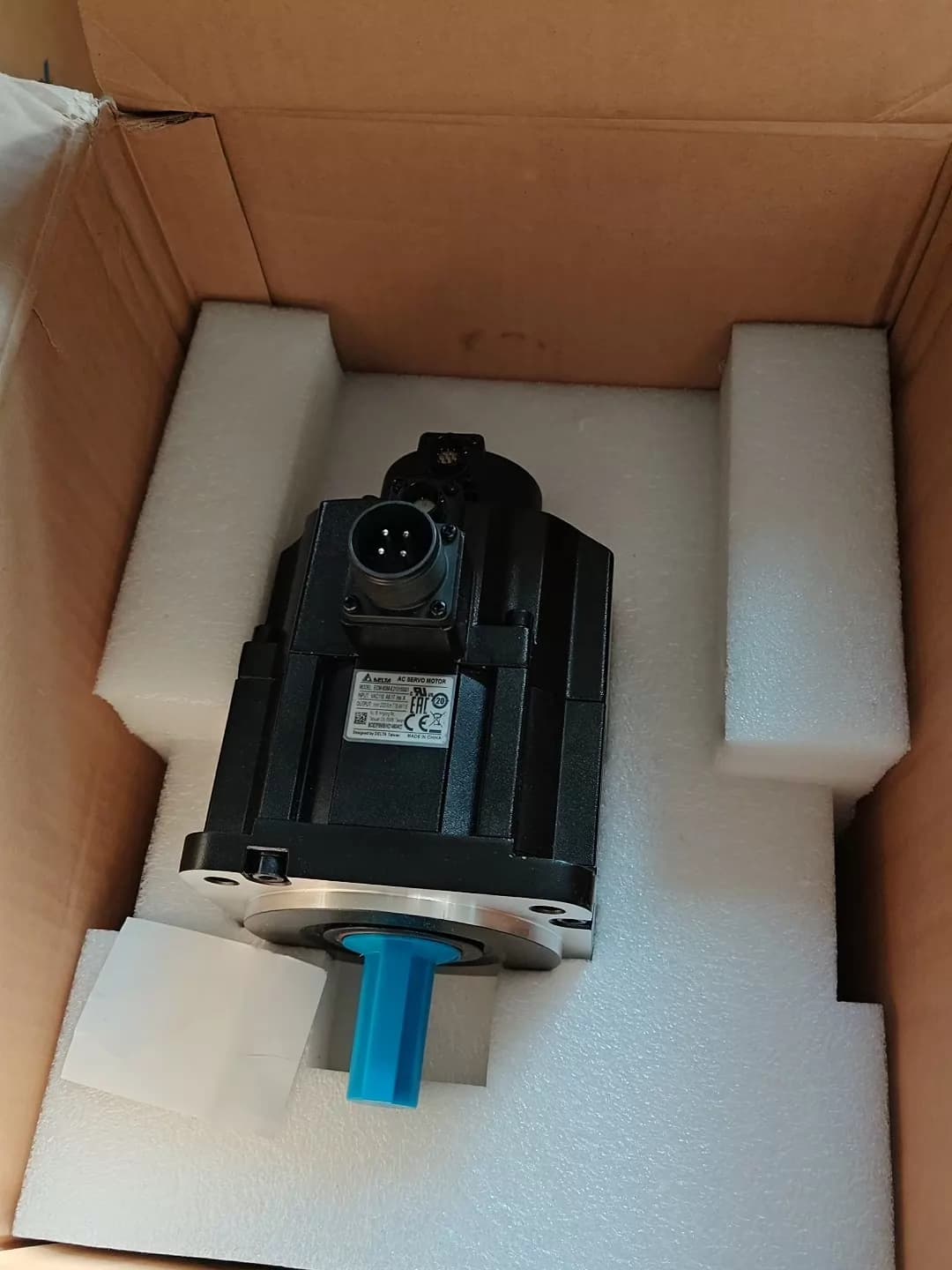 100% helt ny original og ægte Delta ECM-B3M-E21315SS1 Frekvensomformere Drive Servo Motor