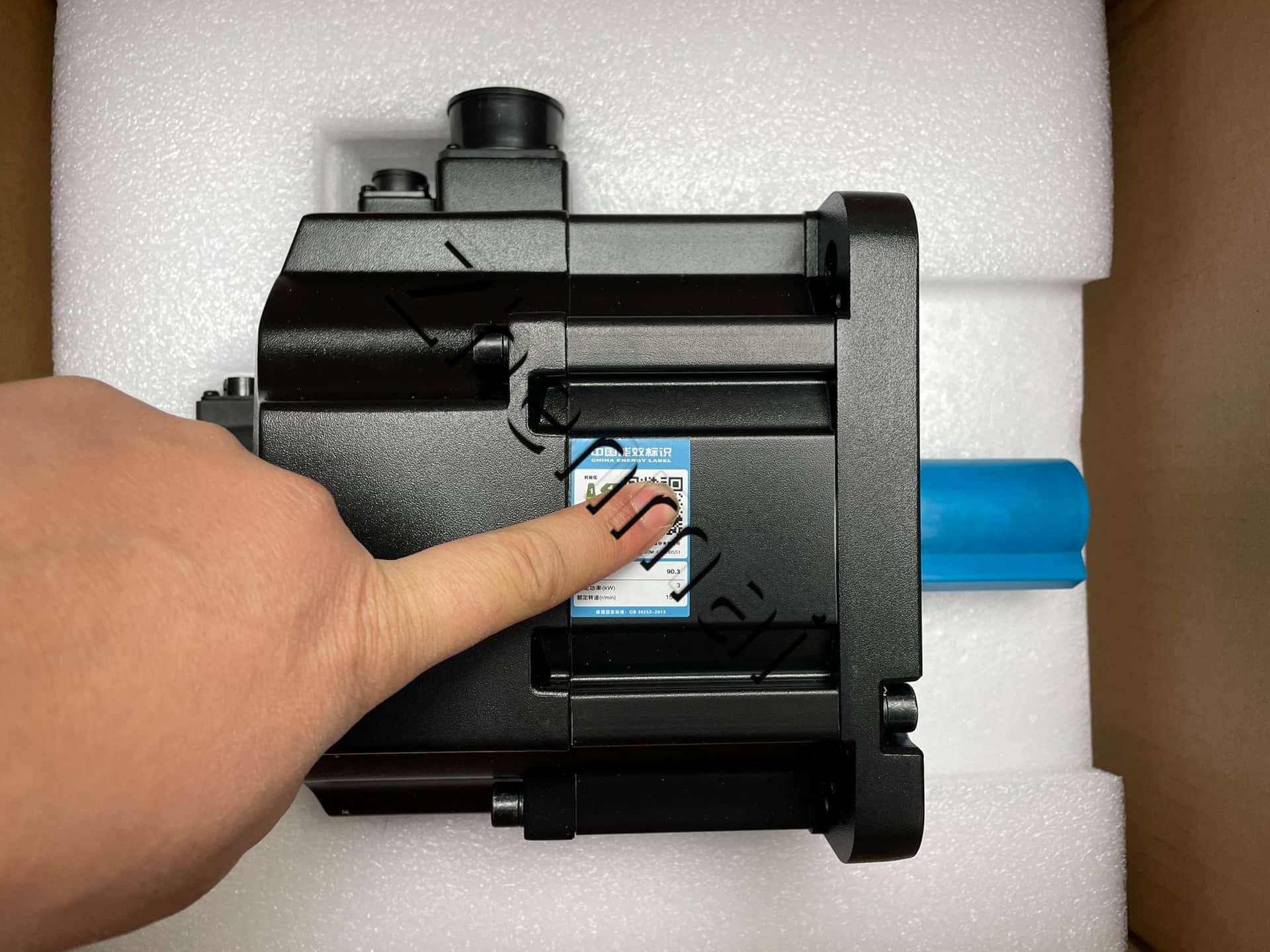 100% helt ny original og ægte Delta ECM-B3M-F21830SS1 Frekvensomformere Drive Servo Motor