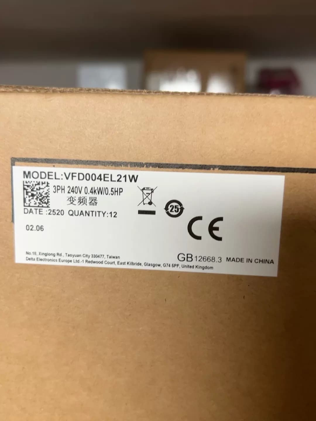 100 % helt ny original og ægte Delta VFD004EL21W Frekvensomformere Drive Servo Motor