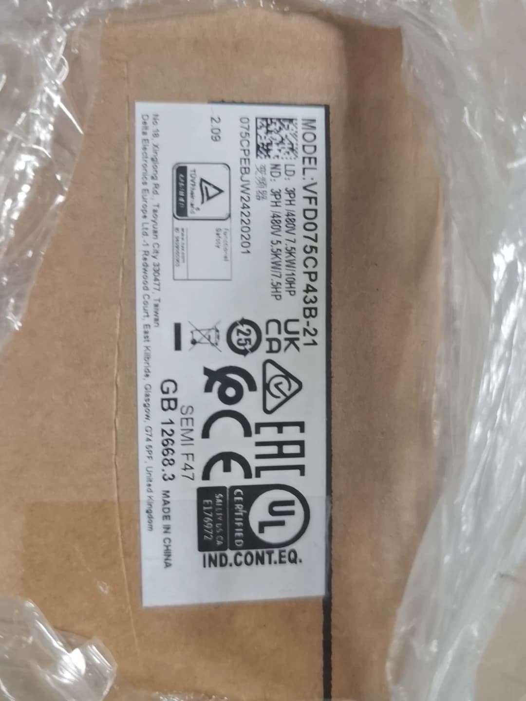 100% helt ny, original og ægte Delta VFD075CP43B-21 380V 7,5KW Frekvensomformere Drive Servo Motor