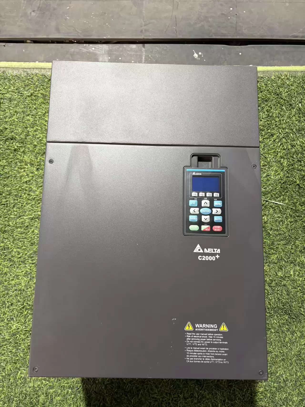 100 % splinterny original og ægte Delta VFD1100C43A-00 Frekvensomformere Drive Servo Motor