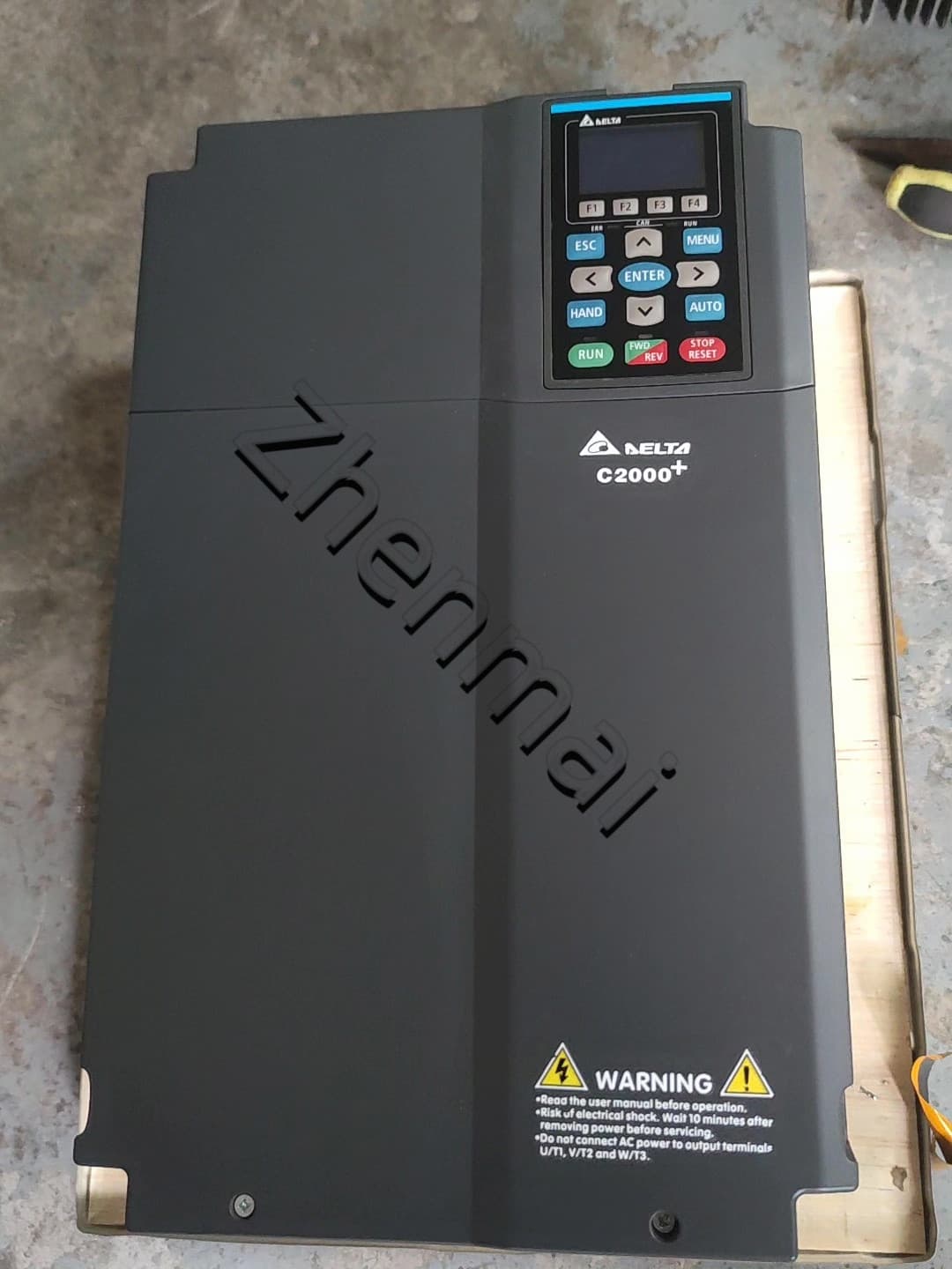 100% helt ny original og ægte Delta VFD300C43A-21 Frekvensomformere Drive Servo Motor