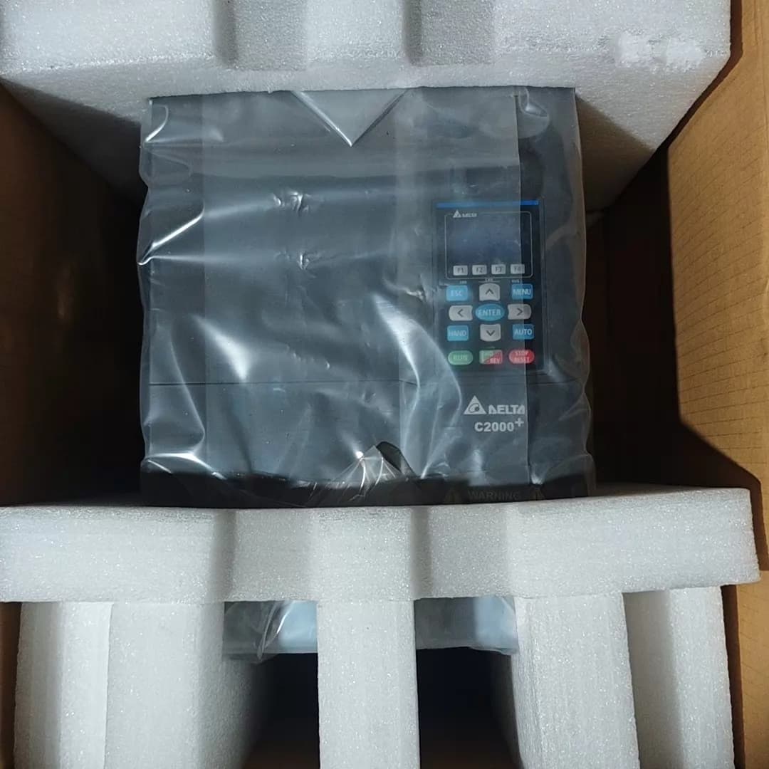 100% helt ny original og ægte Delta VFD370C43S-00 frekvensomformere Drive Servo Motor