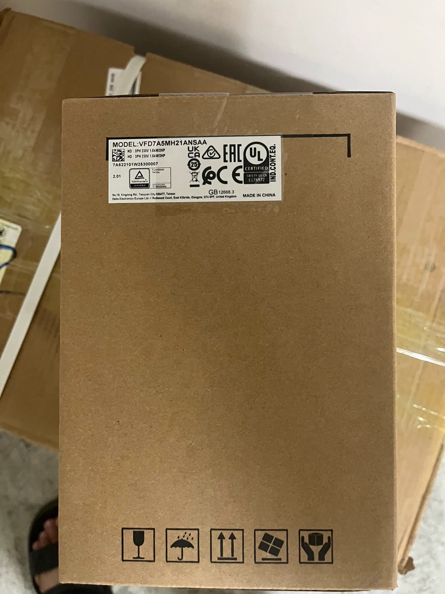 100% helt ny original og ægte Delta VFD7A5MH21ANSAA 1,5KW 220V frekvensomformere Drive Servo Motor