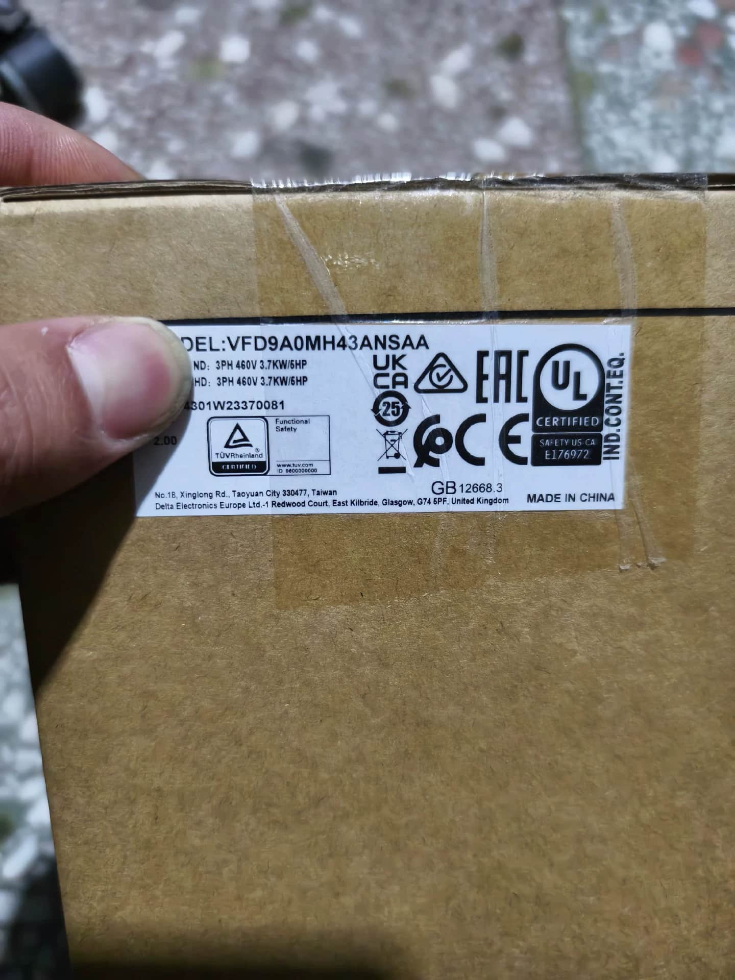 100% helt ny original og ægte Delta VFD9A0MH43ANSAA 3,7KW frekvensomformere Drive Servo Motor
