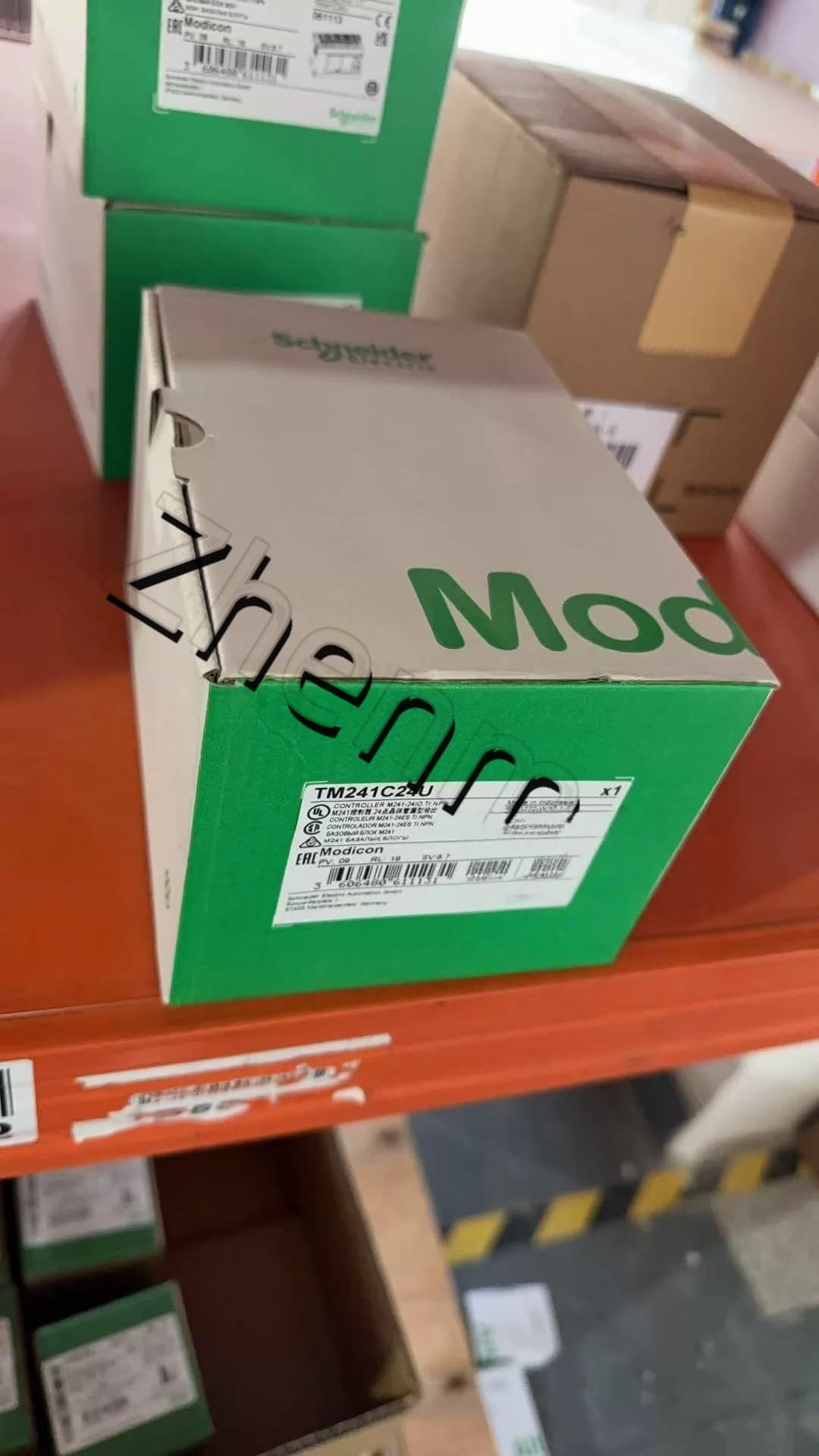 100% helt nye, originale og ægte Schneider TM241C24U frekvensomformere, afbrydere, kontaktorer, beskyttelsesanordninger