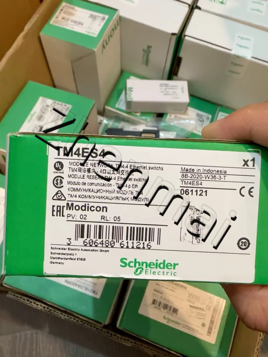 100% helt nye, originale og ægte Schneider TM4ES4 frekvensomformere, afbrydere, kontaktorer, beskyttelsesanordninger