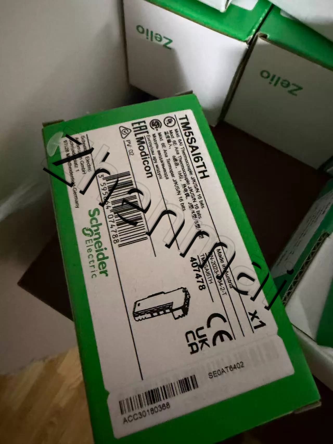 100% helt nye, originale og ægte Schneider TM5SAI6TH Frekvensomformere, afbrydere, kontaktorer, beskyttelsesanordninger