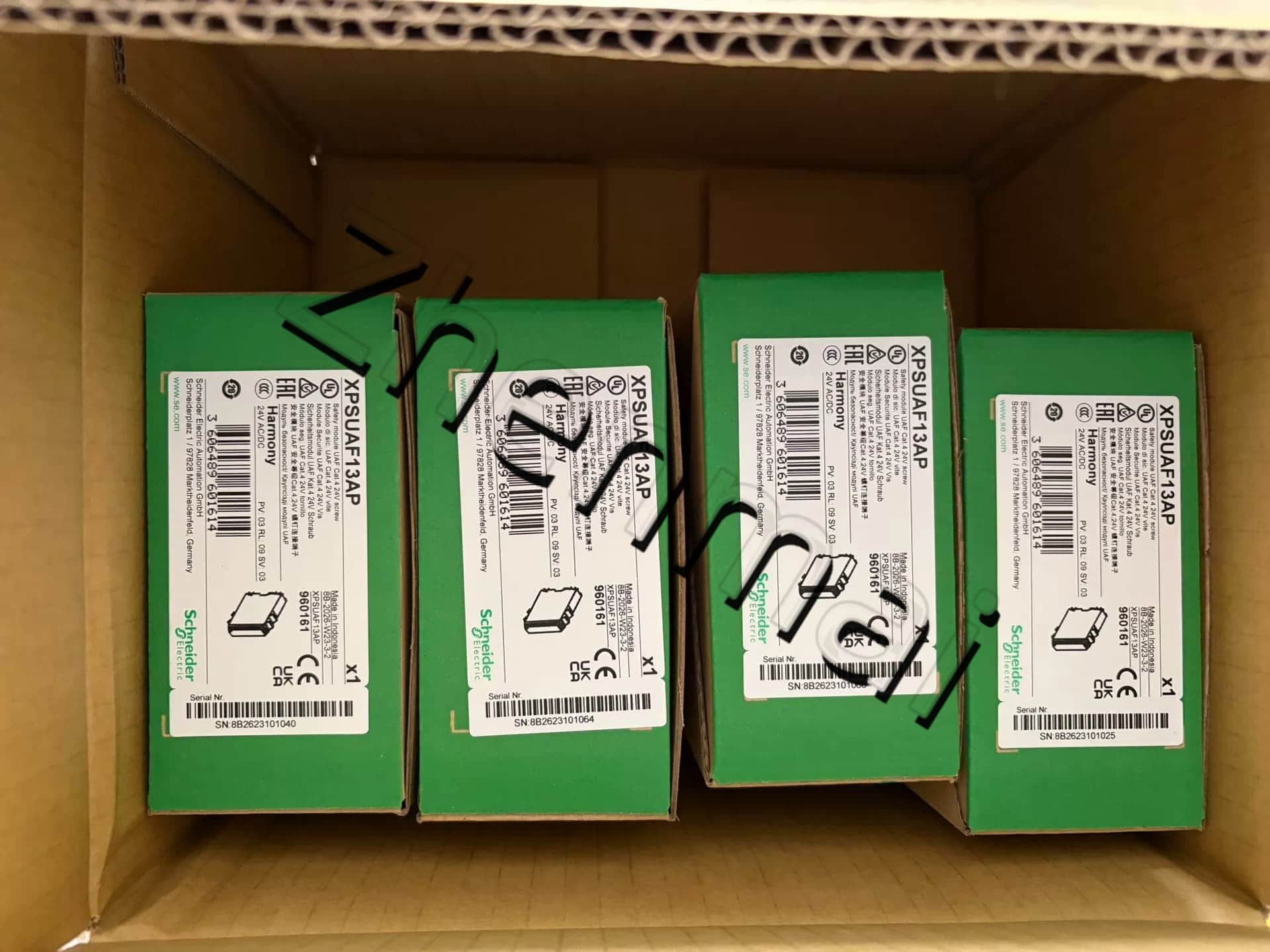 100% helt nye, originale og ægte Schneider XPSUAF13AP frekvensomformere, afbrydere, kontaktorer, beskyttelsesanordninger