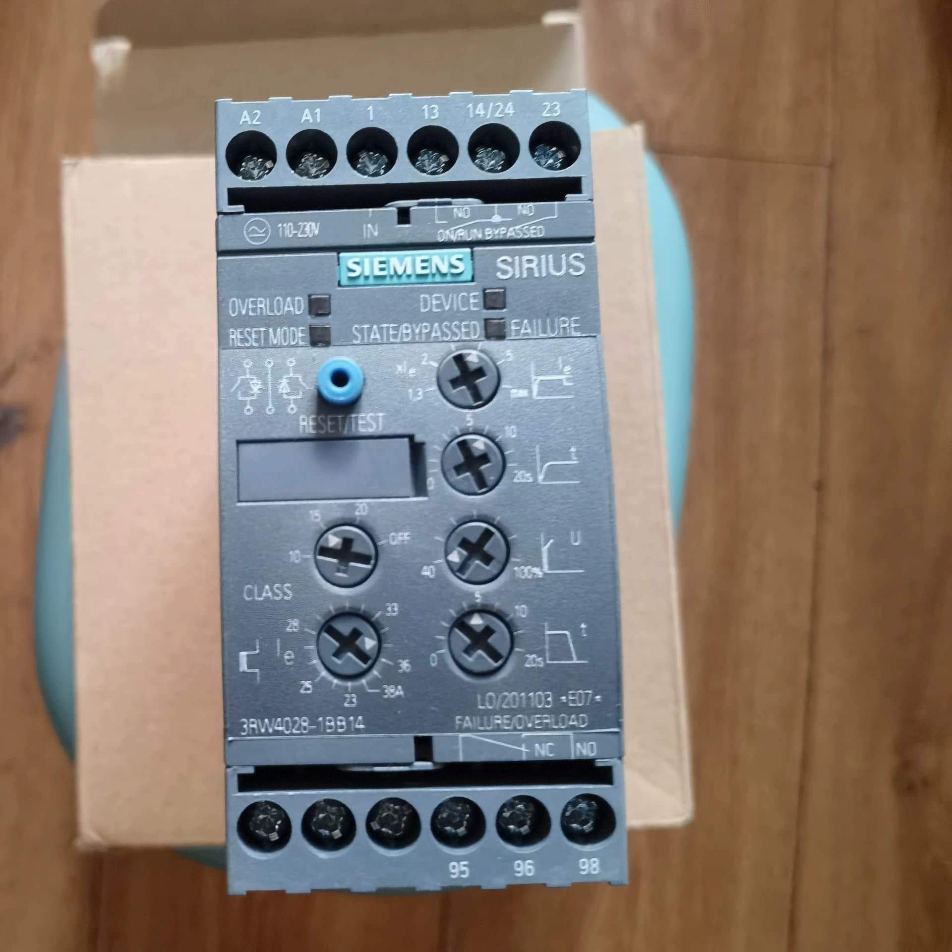 Splinterny, ægte, fabriks-direkte Siemens 3RW4028-1BB14 Soft Starter SIRIUS SOFT STARTER