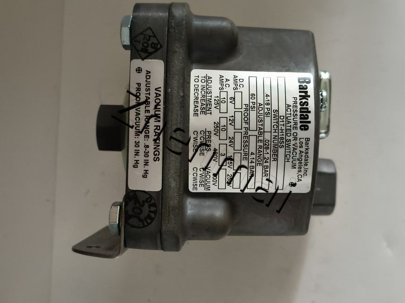Splinterny original Barksdale D1T-H18SS Tryksensor Niveauafbryder Flowkontakt Trykafbryder Hurtig levering