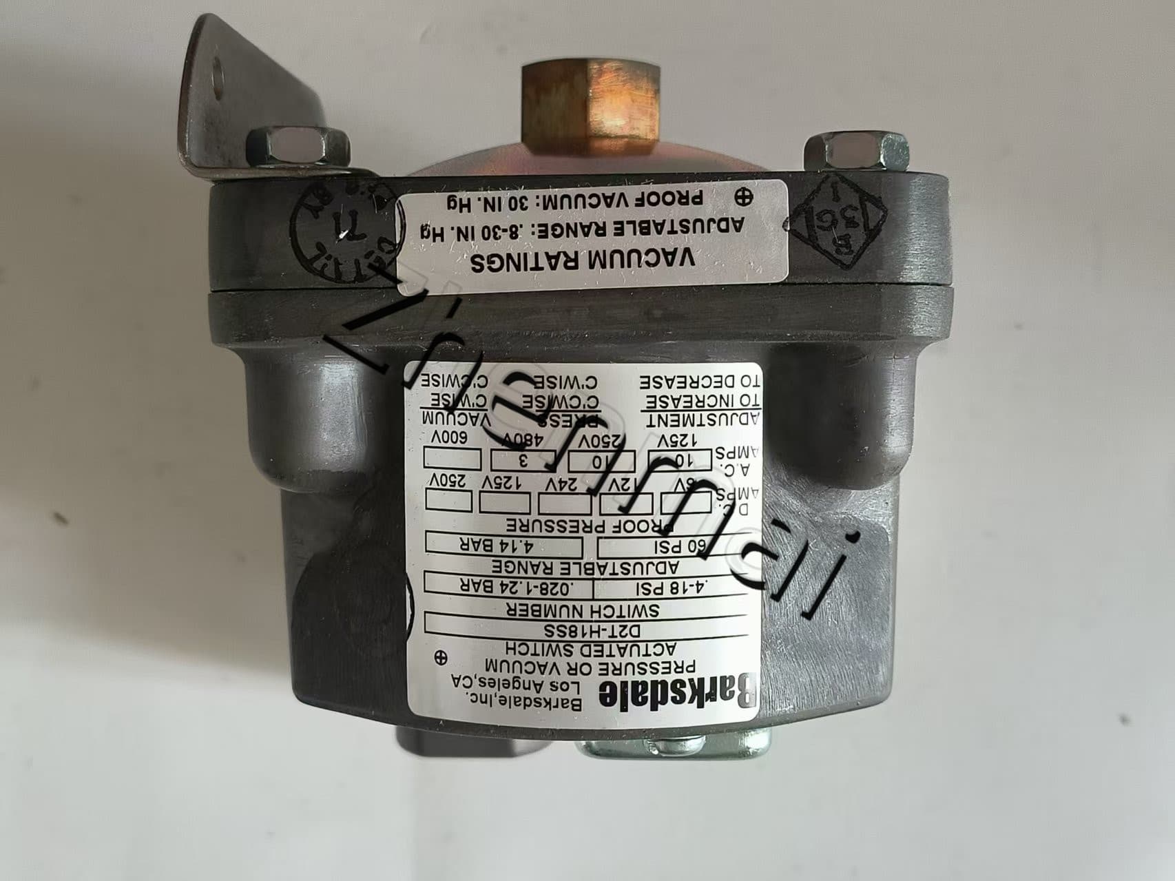 Splinterny original Barksdale D2T-H18SS Tryksensor Niveauafbryder Flowkontakt Trykafbryder Hurtig levering