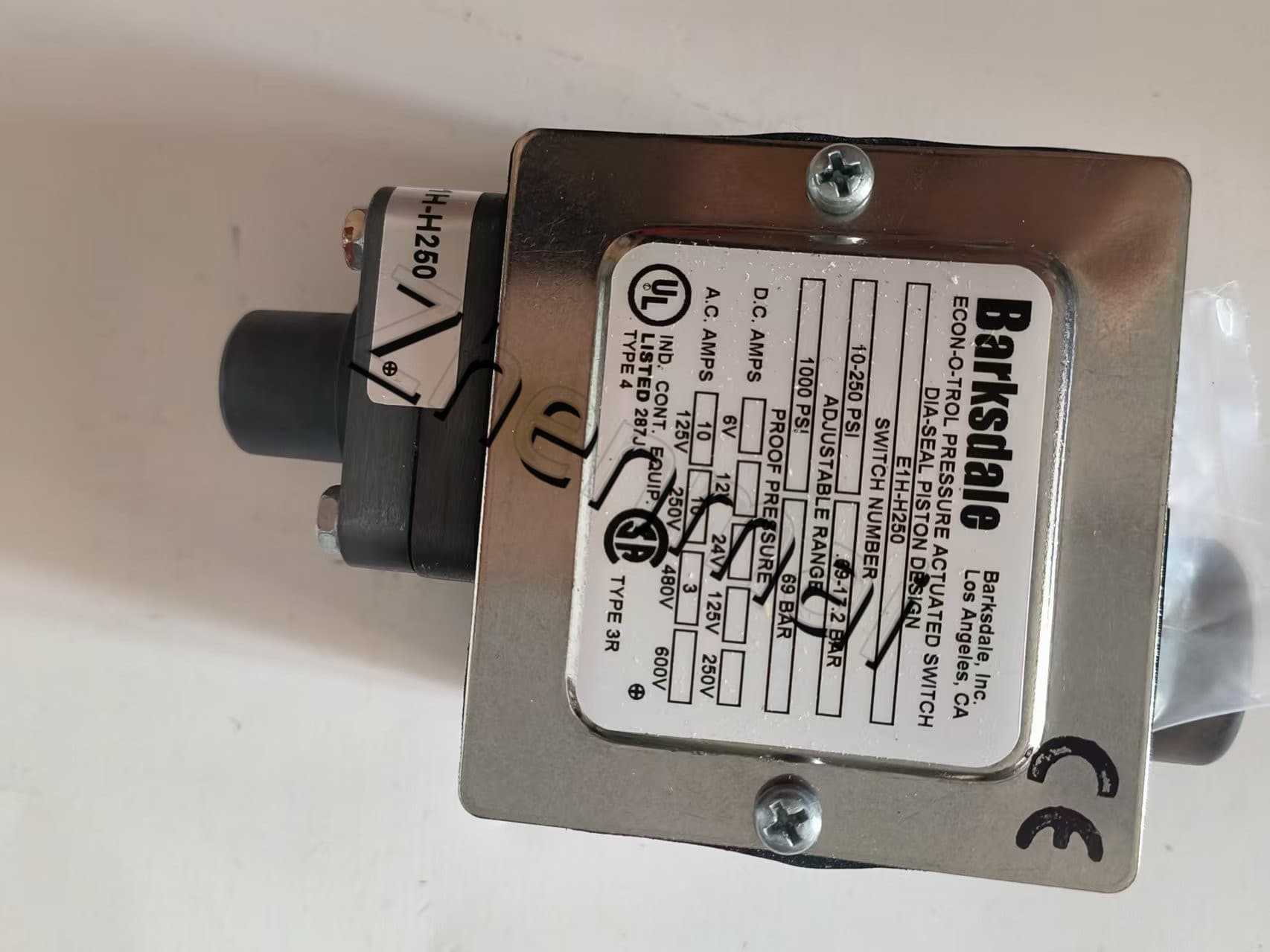 Splinterny original Barksdale E1H-H250 Tryksensor Niveauafbryder Flowkontakt Trykafbryder Hurtig levering