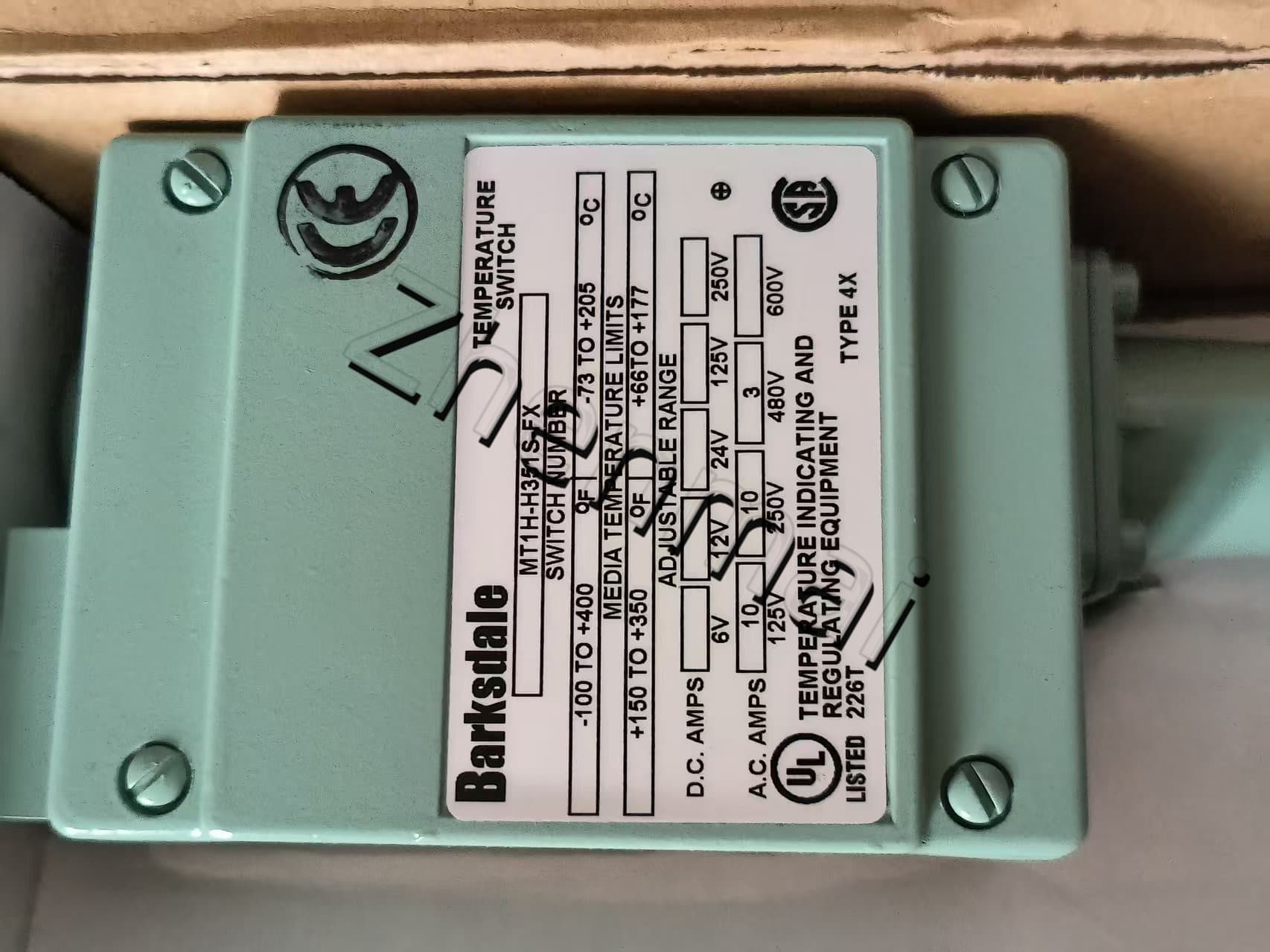 Splinterny original Barksdale MT1H-H351S-FX Tryksensor Niveaukontakt Flowkontakt Trykkontakt Hurtig levering