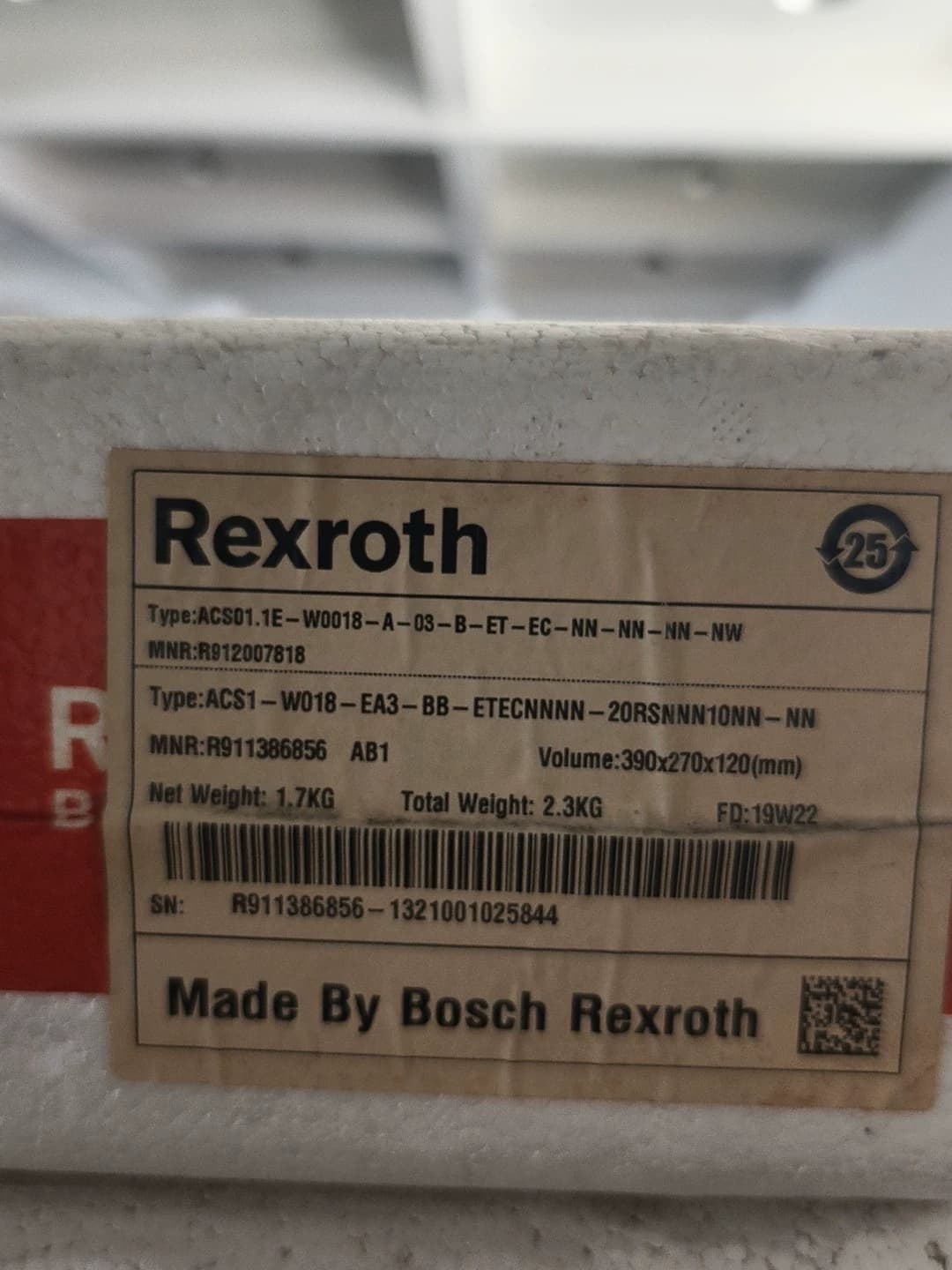 Splinterny original Bosch Rexroth servodrev ACS1-WO18-EA3-BB-ETECNNNN-20RSNNN10NN-NN servomotor Hurtig levering