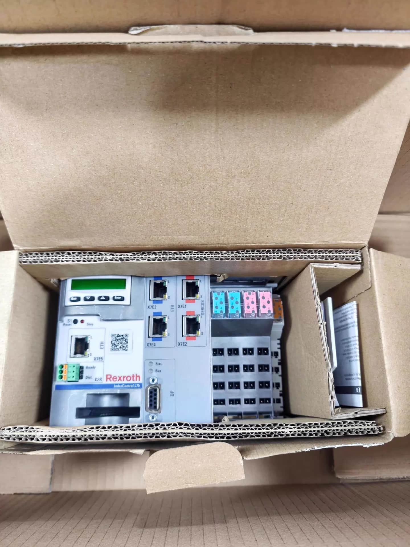 Splinterny original Bosch Rexroth servodrev CML75.1-3P-900-NA-NNNN-NW servomotor Hurtig levering