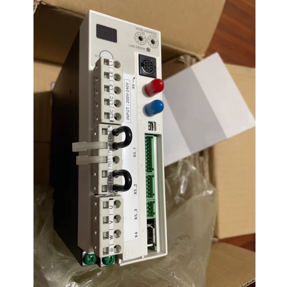 Splinterny original Bosch Rexroth servodrev DKC02.3-004-3-MGP-01VRS servomotor Hurtig levering