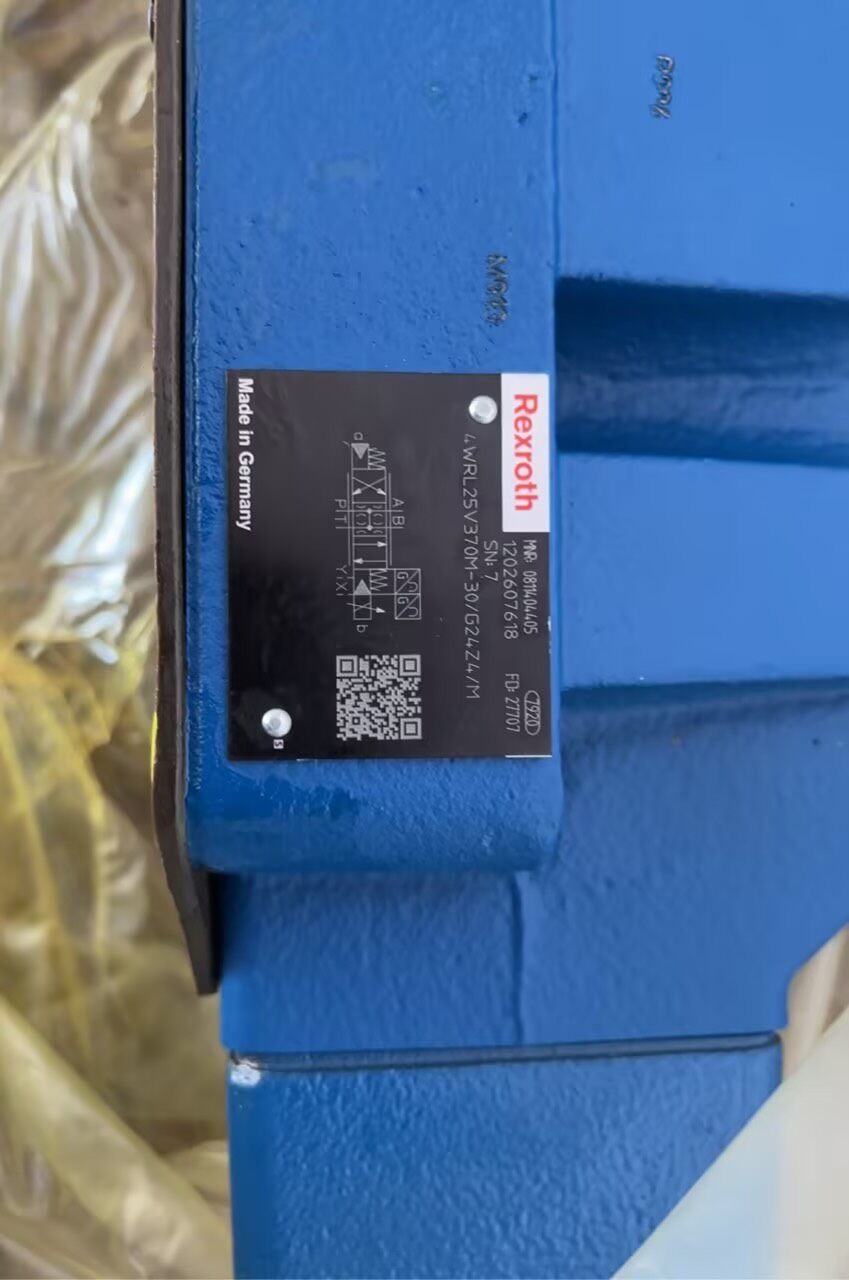 Splinterny original Bosch Rexroth servodrev Trykreduktionsventil 4WRAE10W1-30-2XG24K31F1VServomotor Hurtig levering