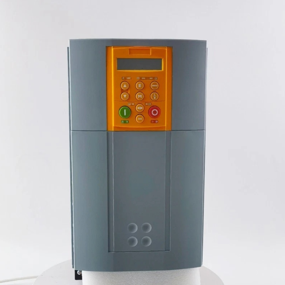 Splinterny original Parker 590P-23311020-P00-U4V0 Servodrev variabel frekvens drev servomotorer controllere Hurtig levering