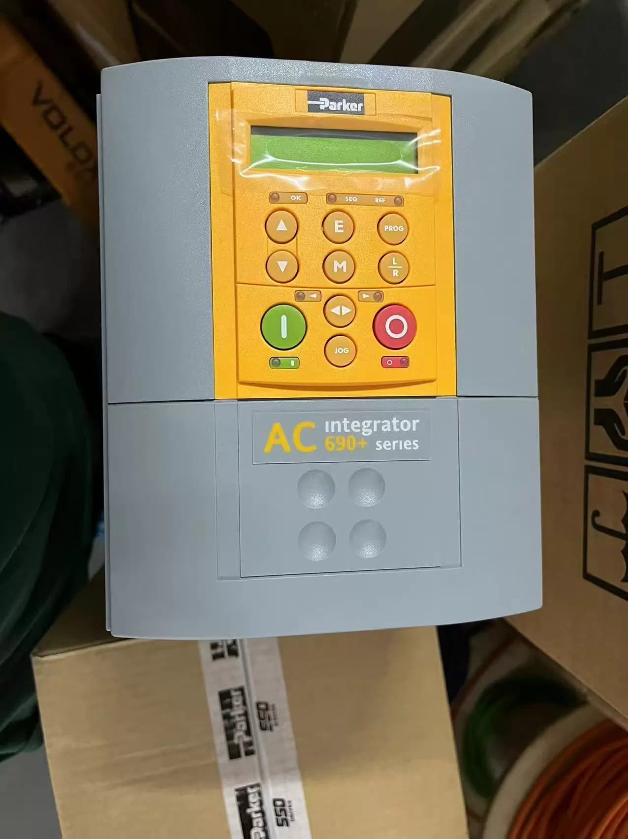 Splinterny original Parker 690-431550B0-B00P00-A400 Servodrev variabel frekvens drev servomotorer controllere Hurtig levering