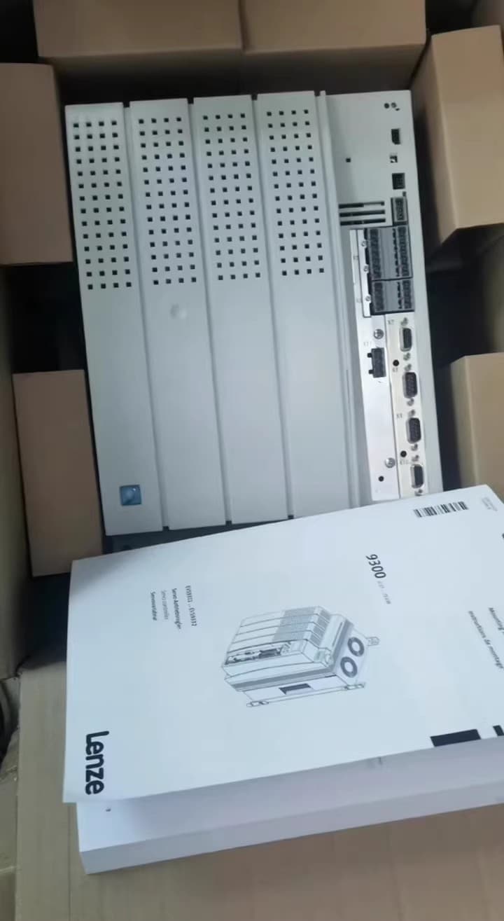 Ægte ny Lenze E82ZAFAC Industriel I/O-modul FedEx DHL Hurtig forsendelse